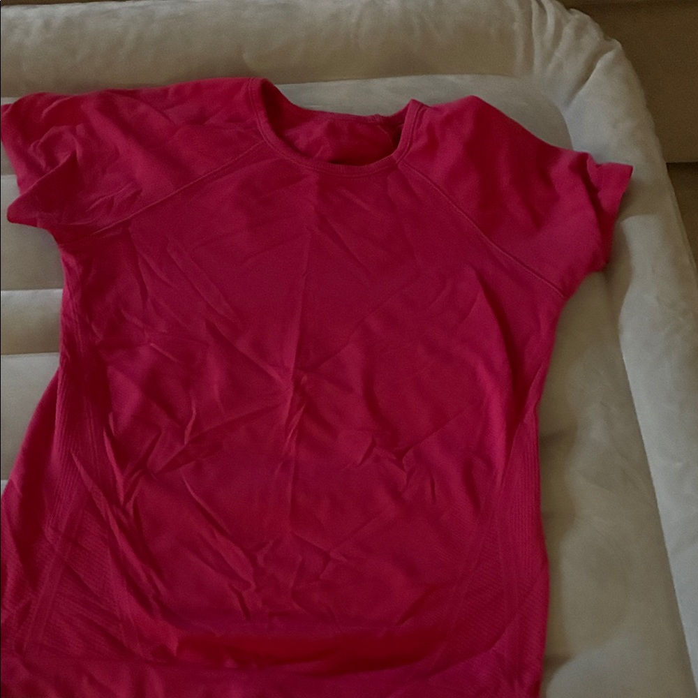 Athleta Kids Bright Pink Short Sleeve Tee